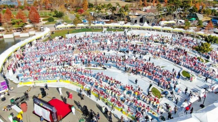 3. 2019년 김장나눔 대축제(드론촬영).jpg