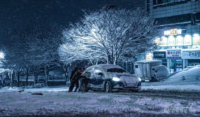 목포시, 전직원 소집해 제설작업 실시 (3).JPG