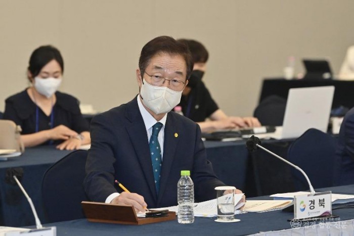 1.임종식 경북교육감, 전국시도교육감협의회 부회장 추대(지난 11일 롯데리조트 부여에서 개최된 제85회 전국시도교육감협의회 총회 사진(임종식 경북교육감)01.jpg