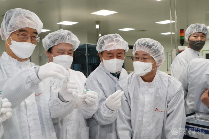 0902 대한민국 1호 코로나백신 스카이코비원 안동에서 출발  (0-0).JPG