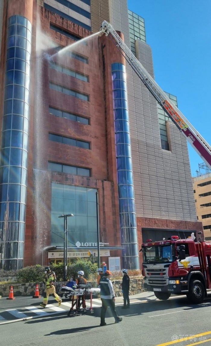 221020-5롯데백화점 소방훈련.JPG