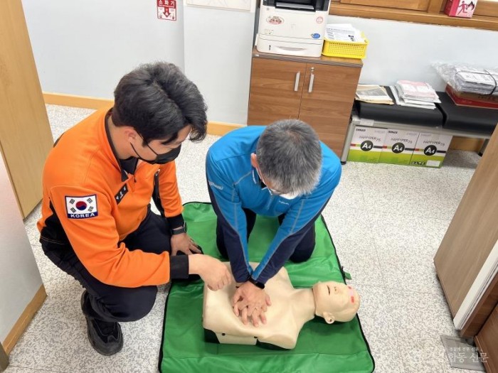 221110-4심폐소생술.jpg