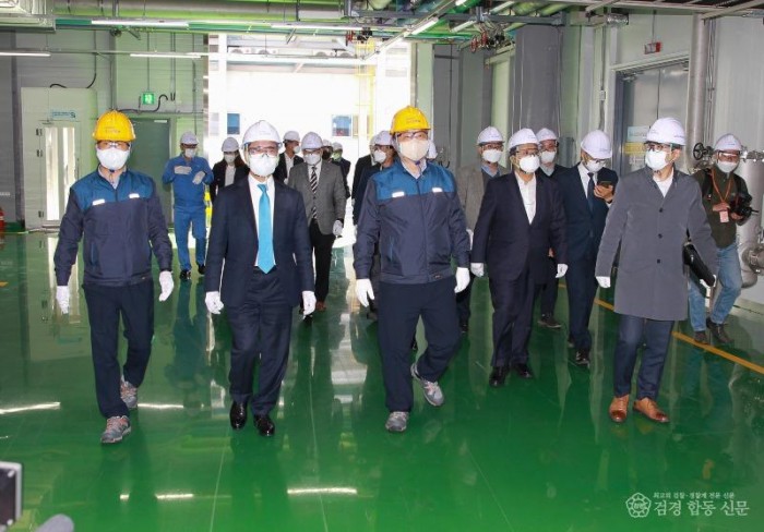 2.㈜포스코케미칼 양극재 광양공장 종합 준공식-투자일자리과 4.jpg
