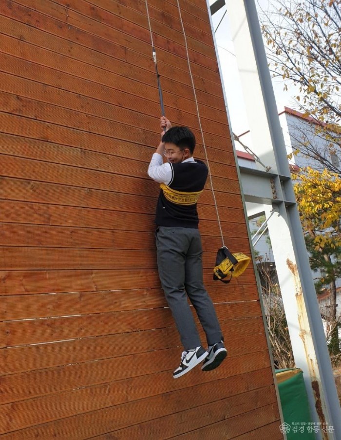 221130-5‘마산서중학교’ 대상 미래소방관 체험교실2.JPG