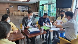 3.경북교육청, 교육시설 집중 안전점검 실시(지난해 기숙사 보유 학교(링컨고등학교, 대안학교)국가안전대진단 민간합동 점검 사진)02.jpg