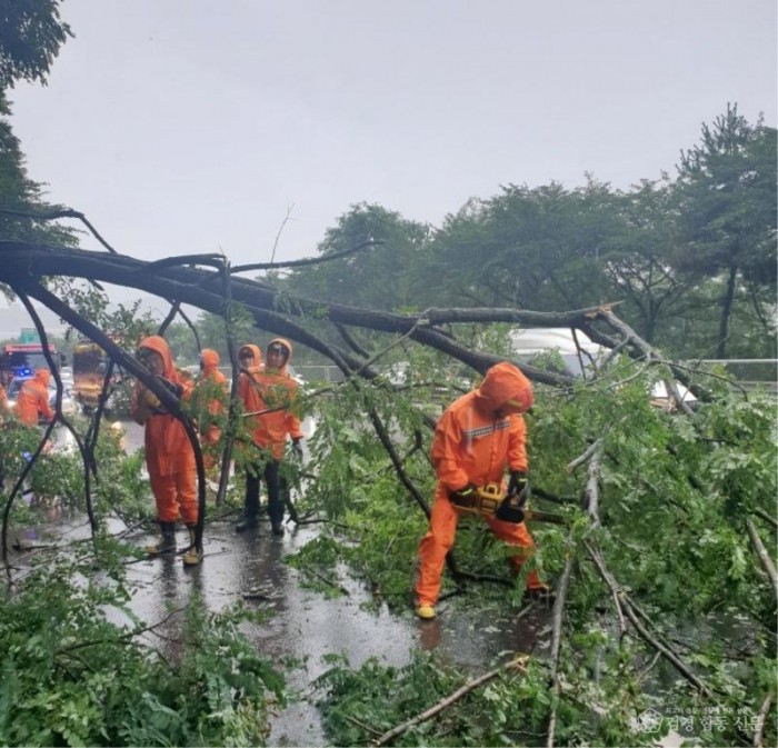 230719-2집중호우 피해 최소화를 위한 구슬땀2.jpeg