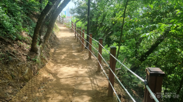 광양시, 마동현충탑공원 둘레길 정비 완료 - 공원과.png