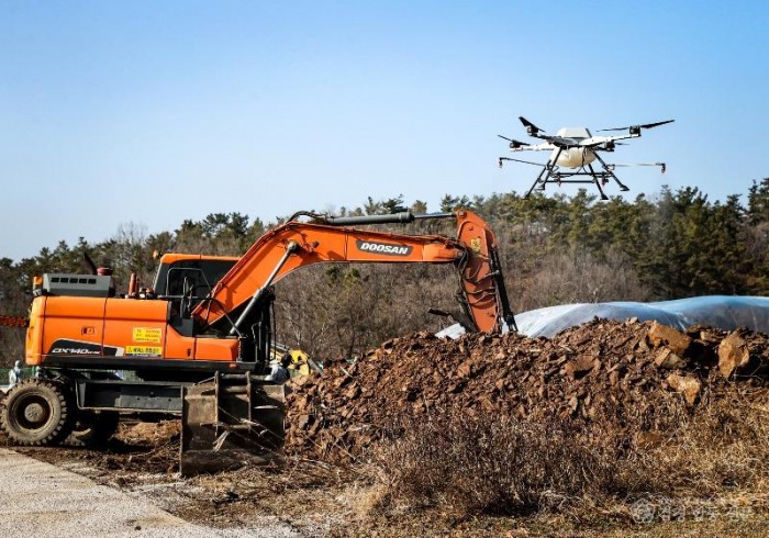 01의성군제공 AI드론 방역2.jpg