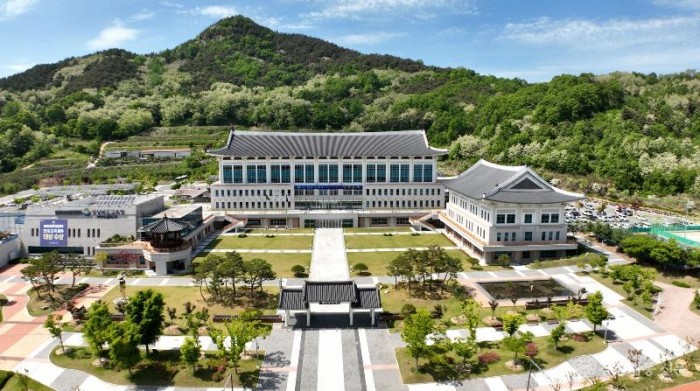 2.경북교육청, 학교폭력 대응력 강화한다(경북교육청 22개 지역 학교폭력제로센터, 학교폭력 전담 조사관 제도 운영)(전경사진)_01.jpg