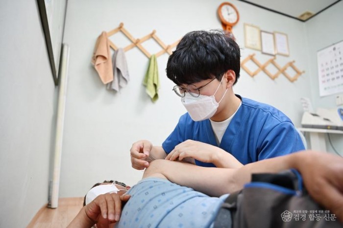 240130보도자료(청송군, 경로당 찾아가는 한방프로그램 운영) (2).JPG