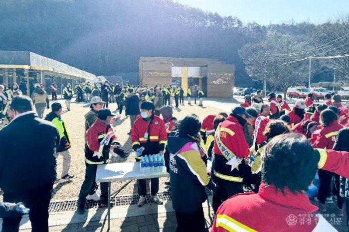 240205보도자료(청송군, 2024년 봄철 유관기관 합동 산불예방 캠페인 실시) (1).jpg