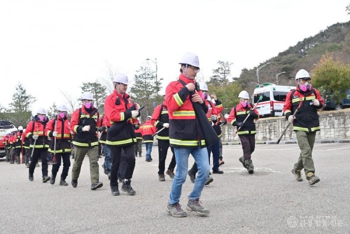 240306보도자료(청송군, 2024년 지역특성화 재난대비 민방위 훈련 실시[산불화재 대비 대응 훈련]) (2).jpg