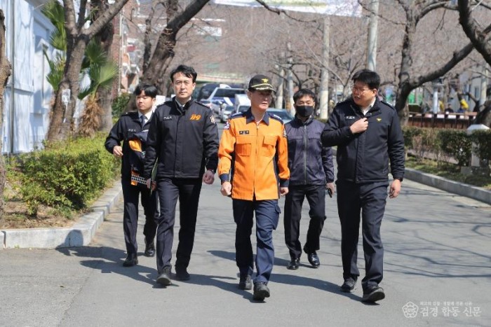 240324-김용진 창원소방본부장, 진해군항제 행사장 현장점검.JPG