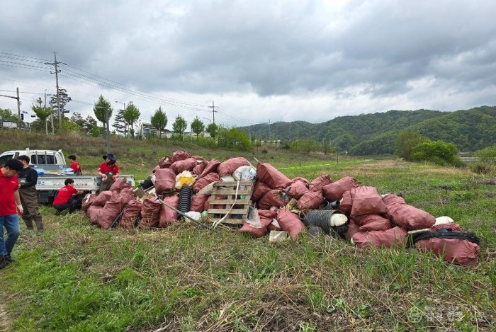 0423 (사)경상북도 수난구조대 반변천 환경정화 봉사활동 실시 (3).jpg