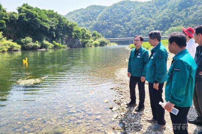 240612보도자료(청송군, 물놀이 관리지역 현장점검 나서다[대한민국 안전대전환, 2024년 집중안전 점검]) (2).jpg