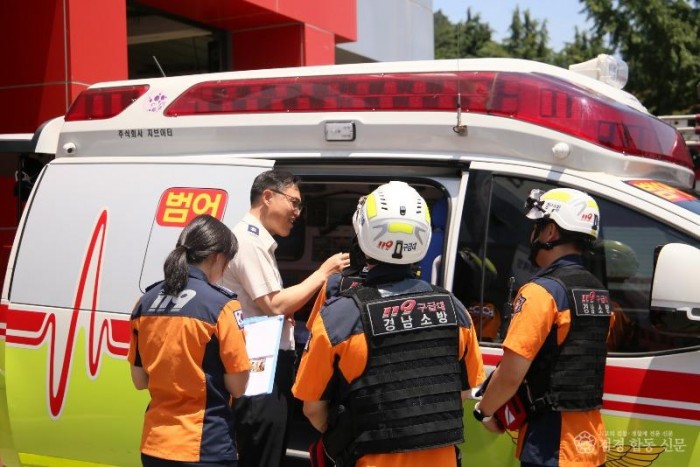 240614-1경남소방본부장 폭염구급대 현장방문2.jpg