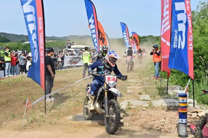 250207보도자료(청송군, 2025년 문화로 꽃피는 지역경제[선순환 지역경제, 북적북적 문화체육 청송-모터사이클챔피언쉽 대회]).jpg