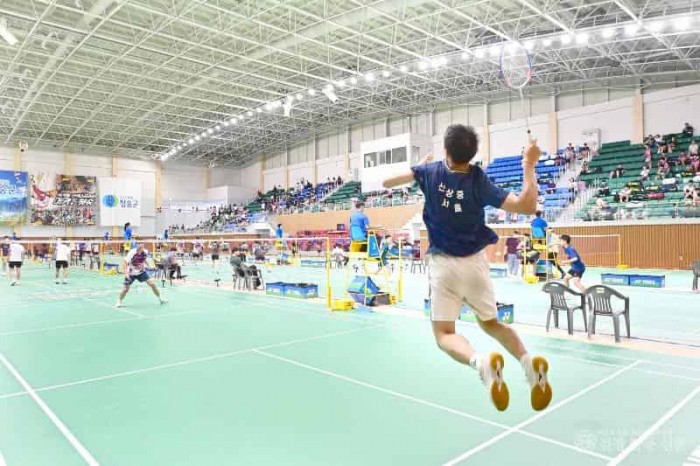 250207보도자료(청송군, 2025년 문화로 꽃피는 지역경제[선순환 지역경제, 북적북적 문화체육 청송-전국 종별배드민턴 선수권대회]) (1).JPG