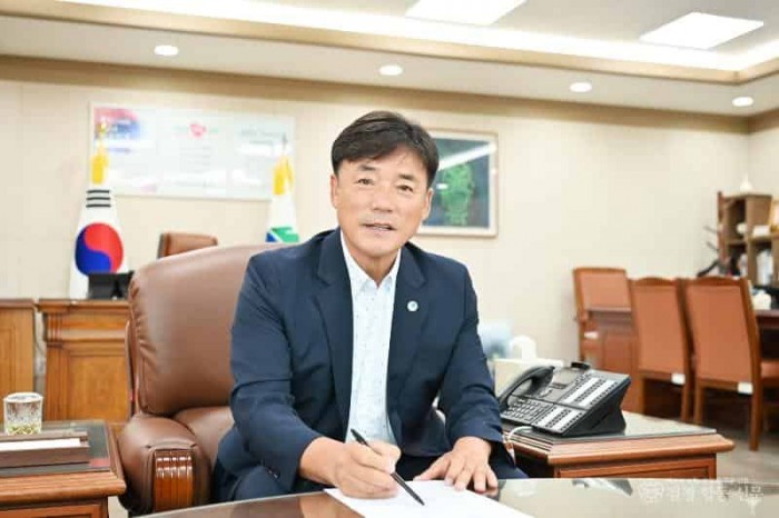 250214보도자료(청송군, 2025년 사람이 모이는 농촌 만든다-윤경희 청송군수) (2).jpg