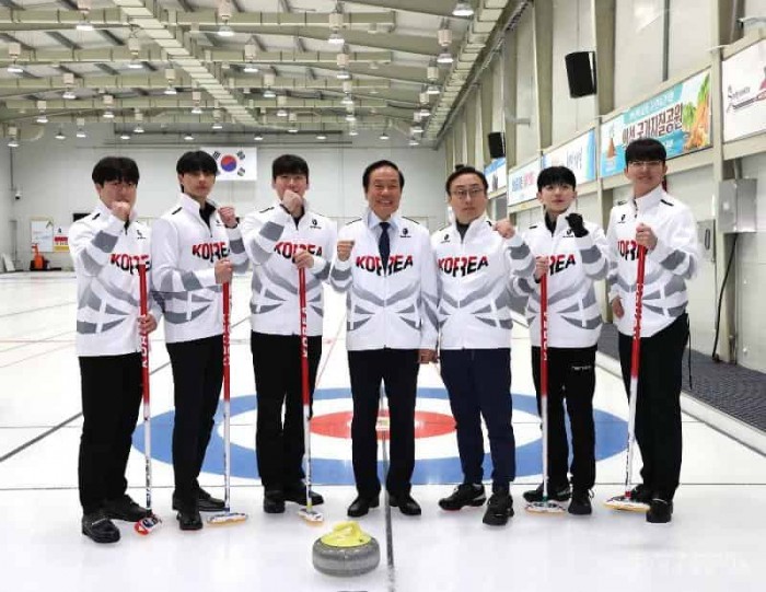 01의성군제공 의성군청 남자컬링팀.jpeg