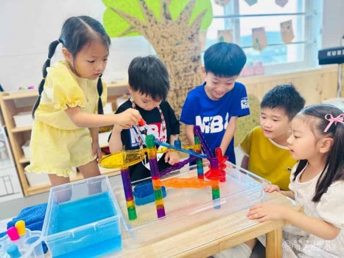 2.경북교육청, 2025 유치원 방과후 놀이배움터 시범유치원 공모 추진(교육공동체 협력으로 유아의 건강한 성장과 배움 지원)(방과후놀이배움터)_01.jpg