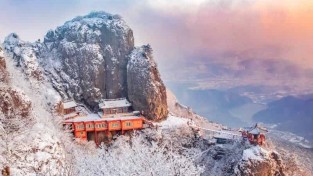 [낭만관광과]금오산 설경.jpg