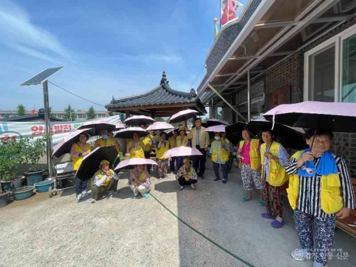 1-2 사진(입암면, 폭염대비 건강하고 안전한 노인일자리 추진).jpg