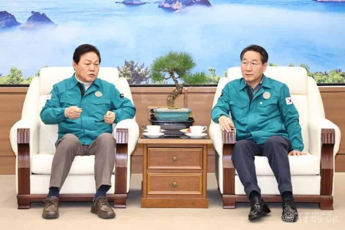 250331-1유정복 시도지사협의히 회장 경남도 방문.jpg