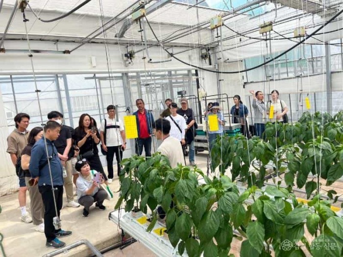 2. 봉화군, 임대형 스마트팜 창업농 심화과정 현장견학 실시 (2).JPG