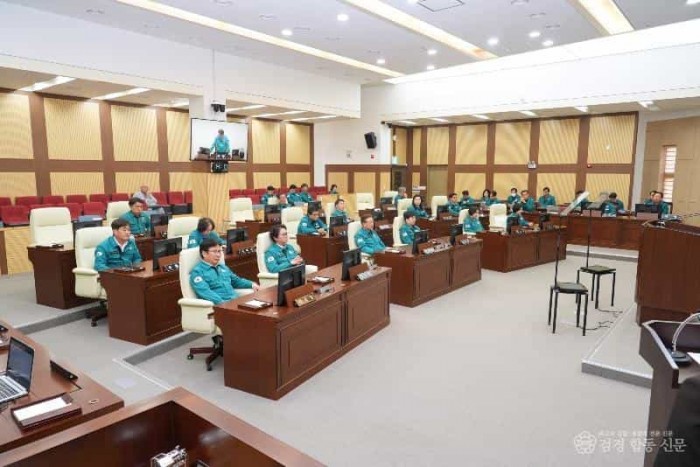 제256회_안동시의회(임시회)_제2차본회의 (5).jpg