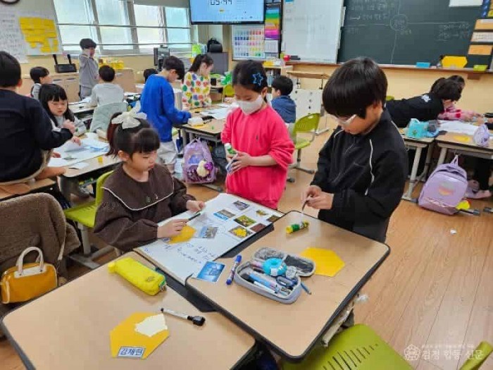 1.경북교육청, 구미원당초등학교 경북 최초 IB 후보학교 승인(구미원당초등학교_자연은 아름다워 활동 모습)_01.jpg
