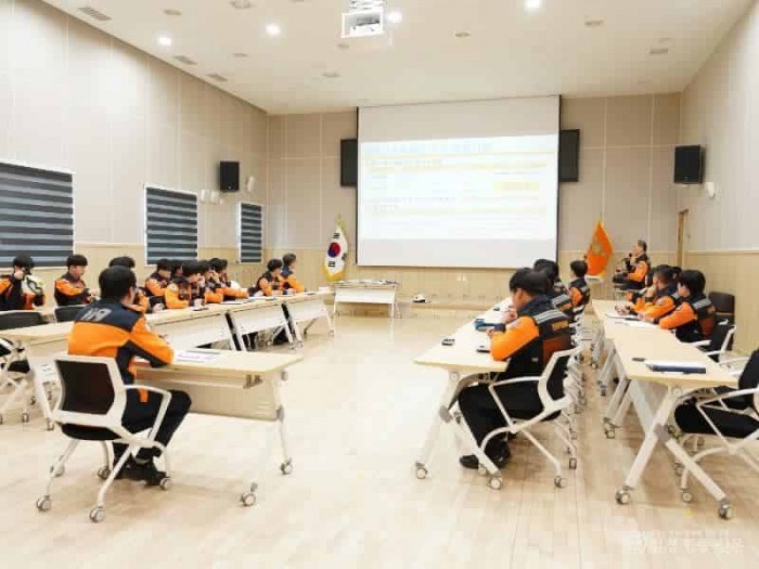 250613-3의창소방서, 집중호우 대비 상황판단회의 개최.JPG