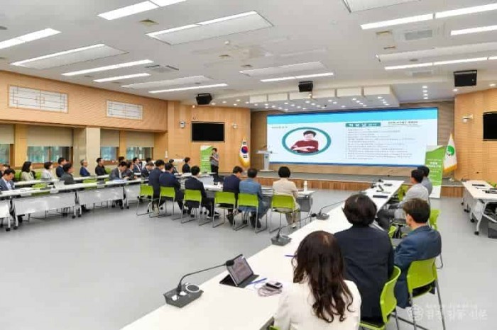 영주-2-1 영주시, 고위직 대상 성희롱·성폭력 예방 교육을 실시했다.jpg