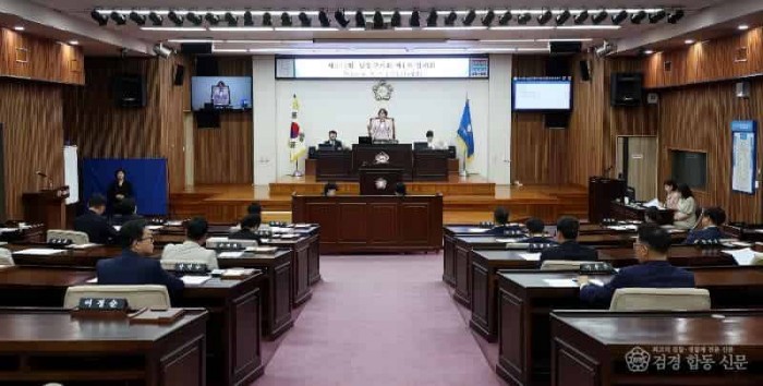 사진자료 2-남동구의회 제304회 1차 정례회 폐회.JPG