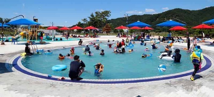 [상주시 관광진흥과]상주보 물놀이장.jpg