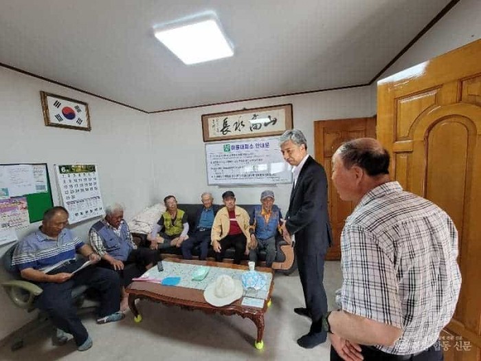 대덕면, 여름맞이 경로당 안부인사-대덕면(사진1).jpg