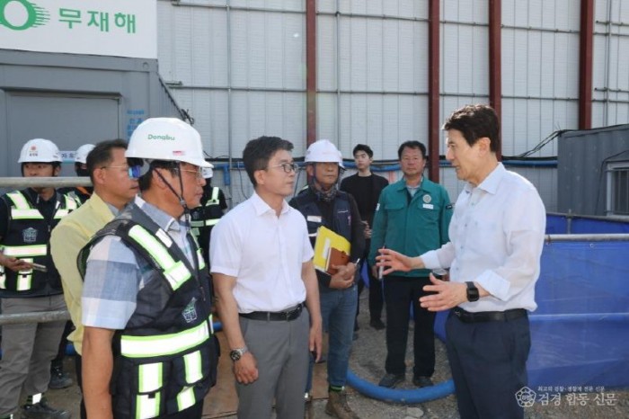 250703 이강덕 시장, 폭염 대응 현장 점검…시민 안전 최우선 대응체계 가동1.jpg