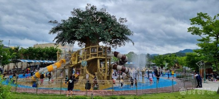 01의성군제공 조문국박물관 물놀이장3.JPG