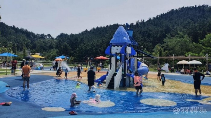 250708 한여름 무더위 날려줄 포항 도심 속 야외 물놀이장으로 오세요!2(양덕).jpg