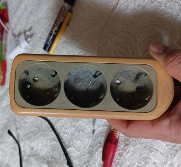 250715-3콘센트 속 먼지 한 줌이 불꽃으로..jpg