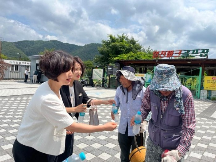 1-2. 경주시, 폭염 속 취약계층 근로현장 집중 점검(2).jpg