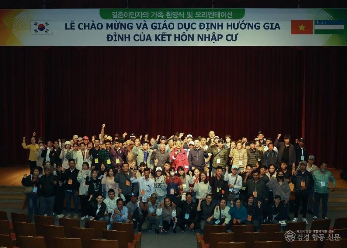 1-3.사진(영양군, 외국인 계절근로자 423명 입국).jpg