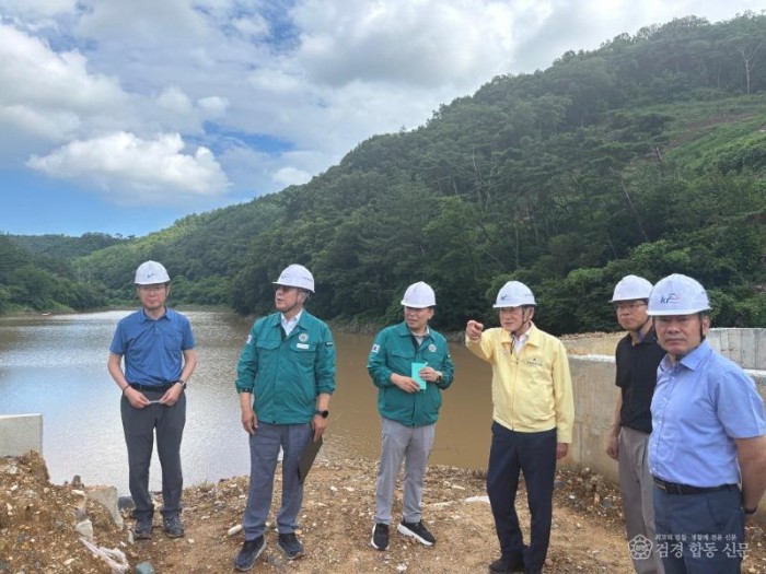 2 [사진] 영천시, 석불지 재해위험저수지 정비사업 현장 점검 실시 (1).JPG