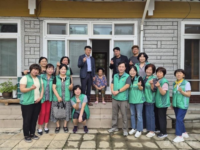 2. 용강동) 단체사진.jpg