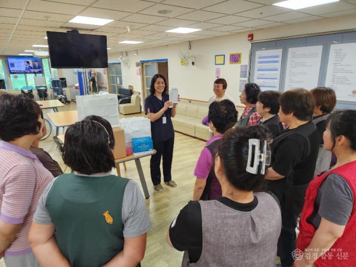 1-4 사진(영양군보건소, 취약계층 위한 찾아가는 구강보건교육 실시).jpeg