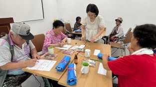 구성면 주민자치위원회,「나만의 머그컵 만들기」 활동 실시-구성면(사진3).jpg