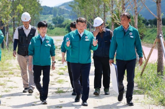 2025 08 27 금곡천 생태하천 복원사업 현장점검(안전재난과)343.JPG