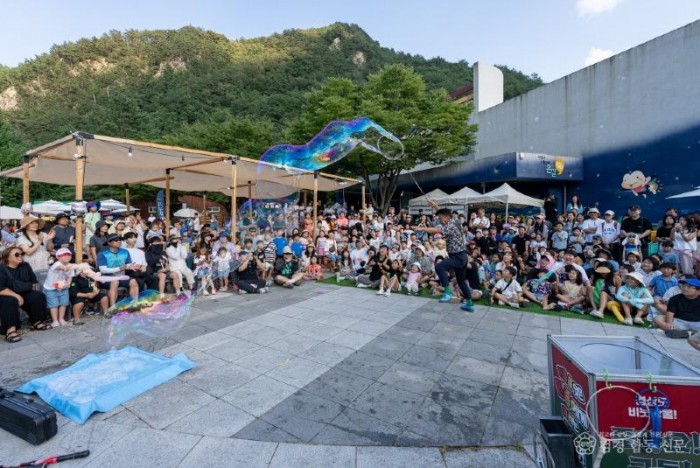 2-3 사진(2025년 별빛 반딧불이 체험축제 성황리 마무리).jpg