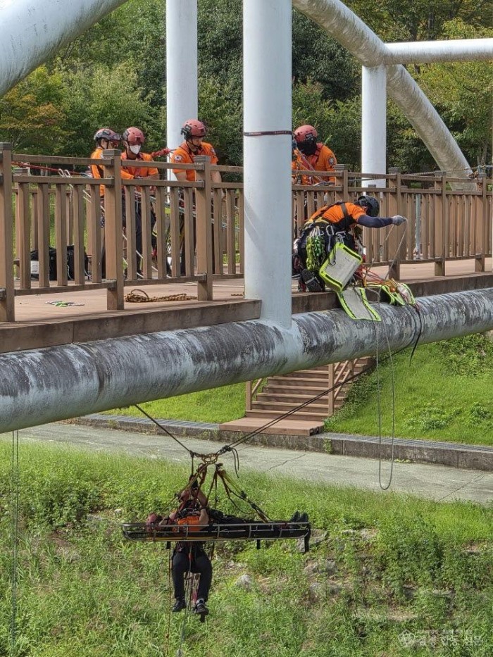 250925-3가을철 산악사고 대비 특별구조훈련 실시.jpg