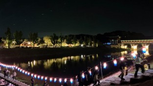 청사초롱 야경.jpg